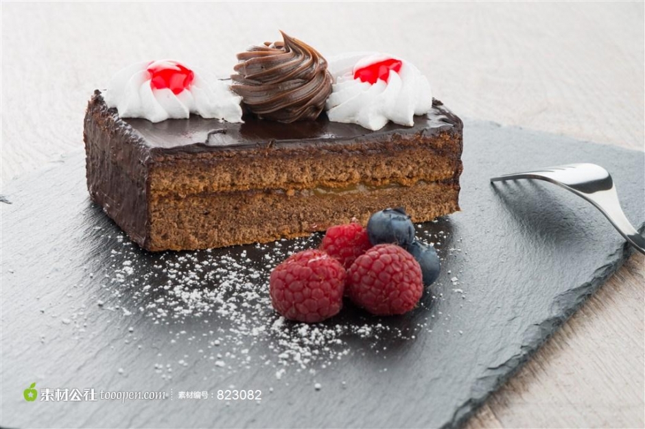 慕斯巧克力水果蛋糕的做法 适合男士水果巧克力蛋糕图片
