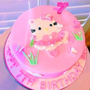 hello kitty cakes hello kitty cake