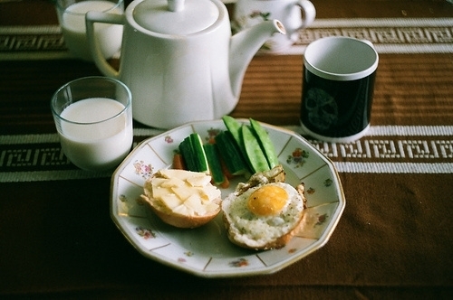 早餐中的鸡蛋你吃对了吗 鸡蛋苹果饼早餐的做法