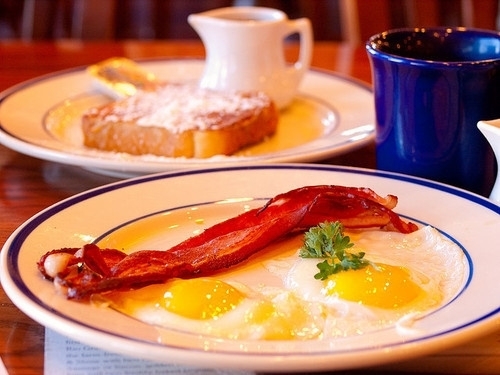 早餐中的鸡蛋你吃对了吗 鸡蛋苹果饼早餐的做法