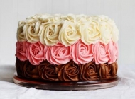 美得像玫瑰花的蛋糕 漂亮的城堡奶油蛋糕