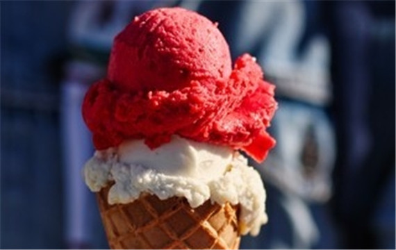 冰淇淋是怎么做出来的图片 冰淇淋怎么做才细腻没冰渣