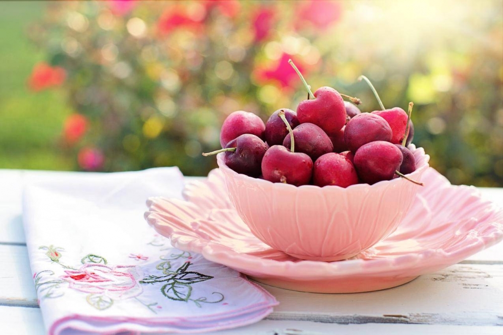 樱桃樱桃水果桌面壁纸的作用和功能