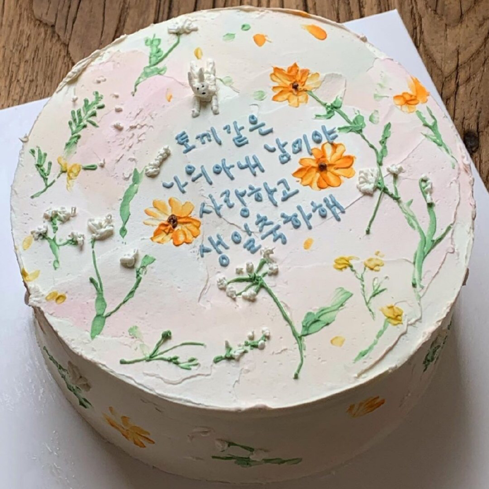 好看的蛋糕花朵 彩绘荷花蛋糕是画出来的吗