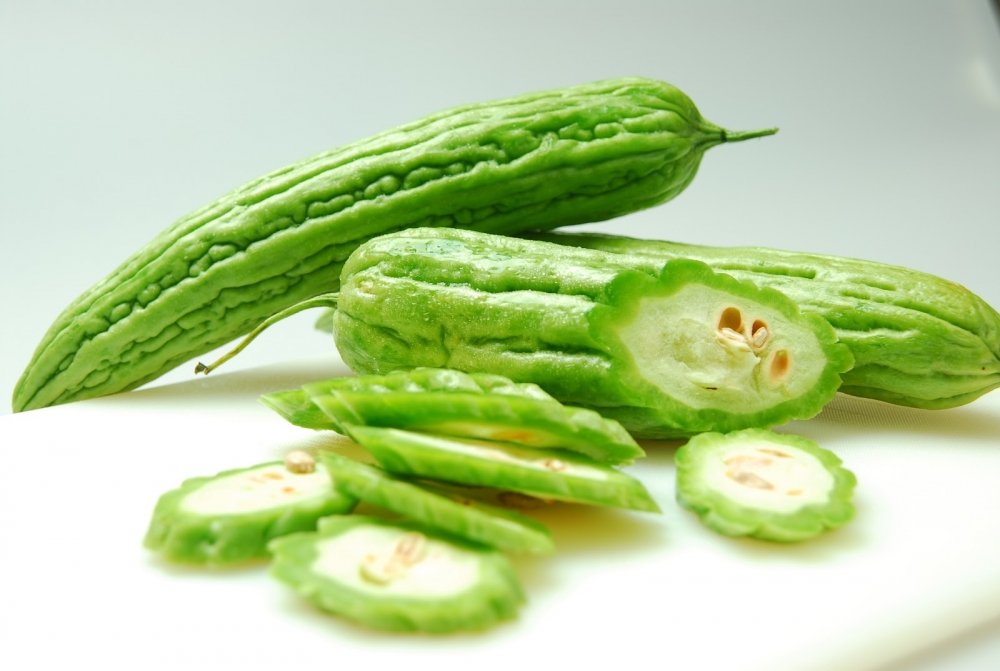 白苦瓜和绿苦瓜哪个功效好 蔬菜苦瓜的功效与作用