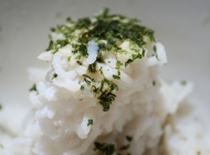 海带焖饭的功效 烧汁虾米饭图片