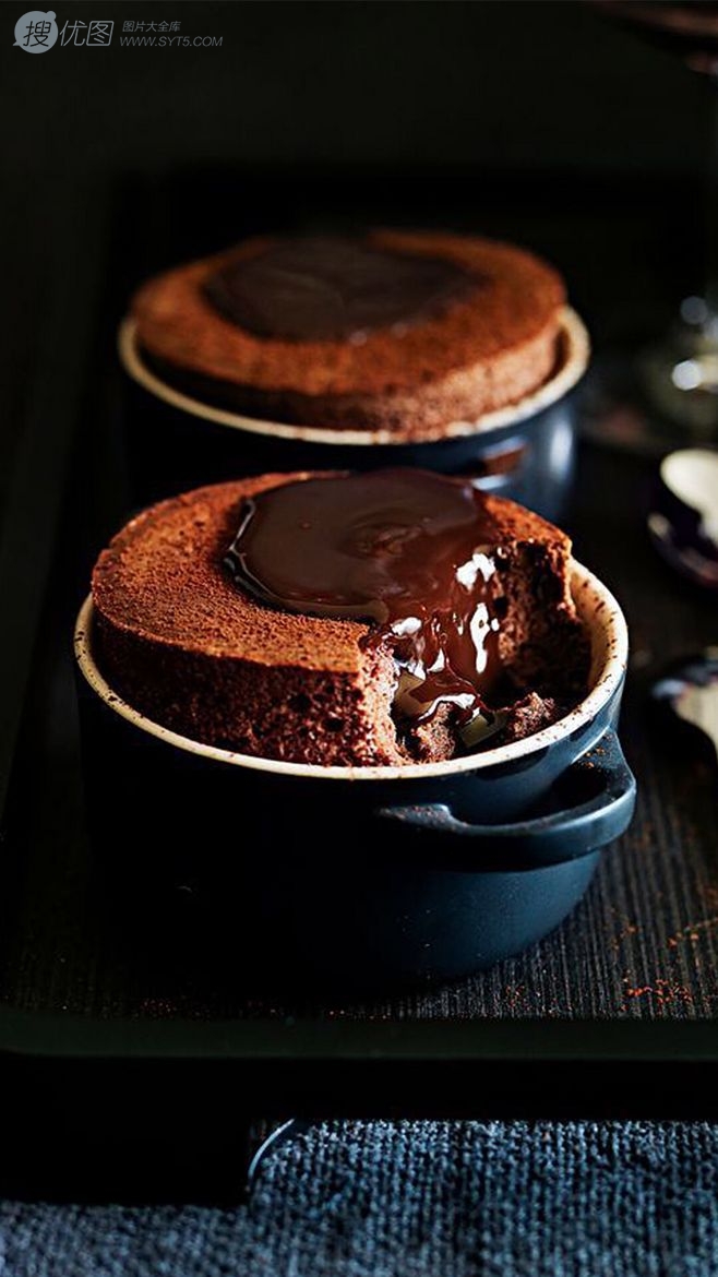 各种黑色巧克力蛋糕图片大全 黑巧克力蛋糕图片大全大图