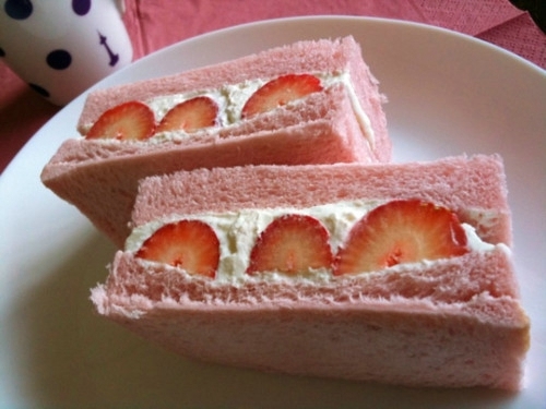 草莓奶油蛋糕甜品图片高清 草莓蛋糕甜品图片大全