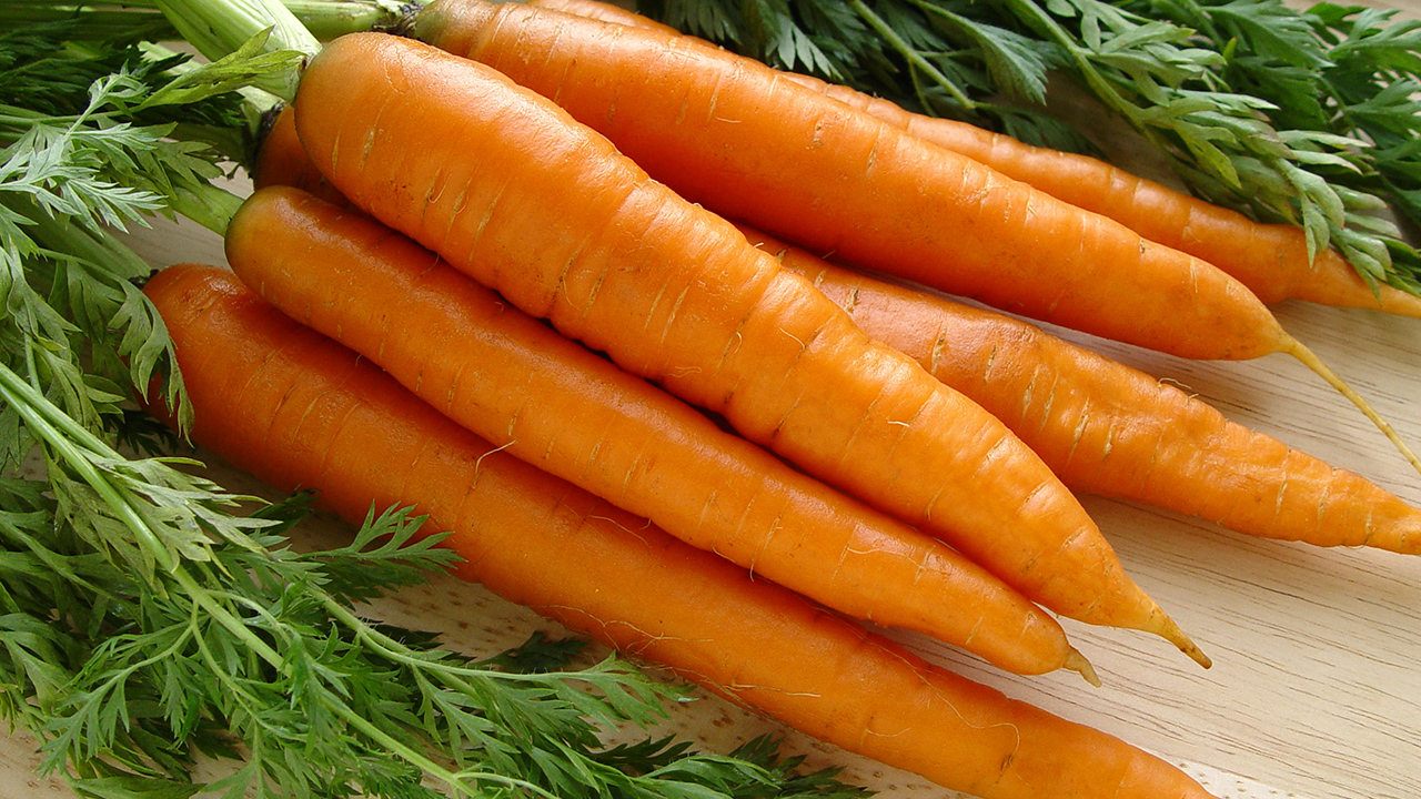 谁不适合吃胡萝卜？吃了坏胡萝卜会中毒吗？