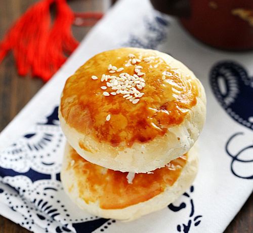 中秋月饼豆沙月饼图片 中秋节鲜肉月饼照片