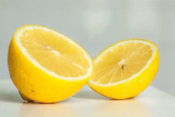 柠檬切开的样子是什么样的图片 柠檬切开放冰箱可以放多久