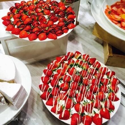 草莓甜品美食制作 制作草莓甜品