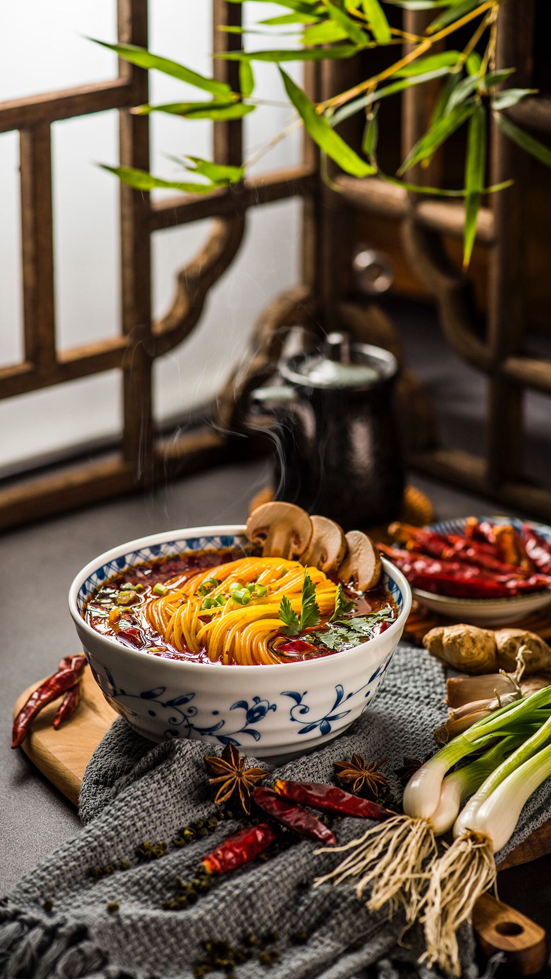 面，大碗面 面食 中华传统美食之面食唯美高清摄影图片