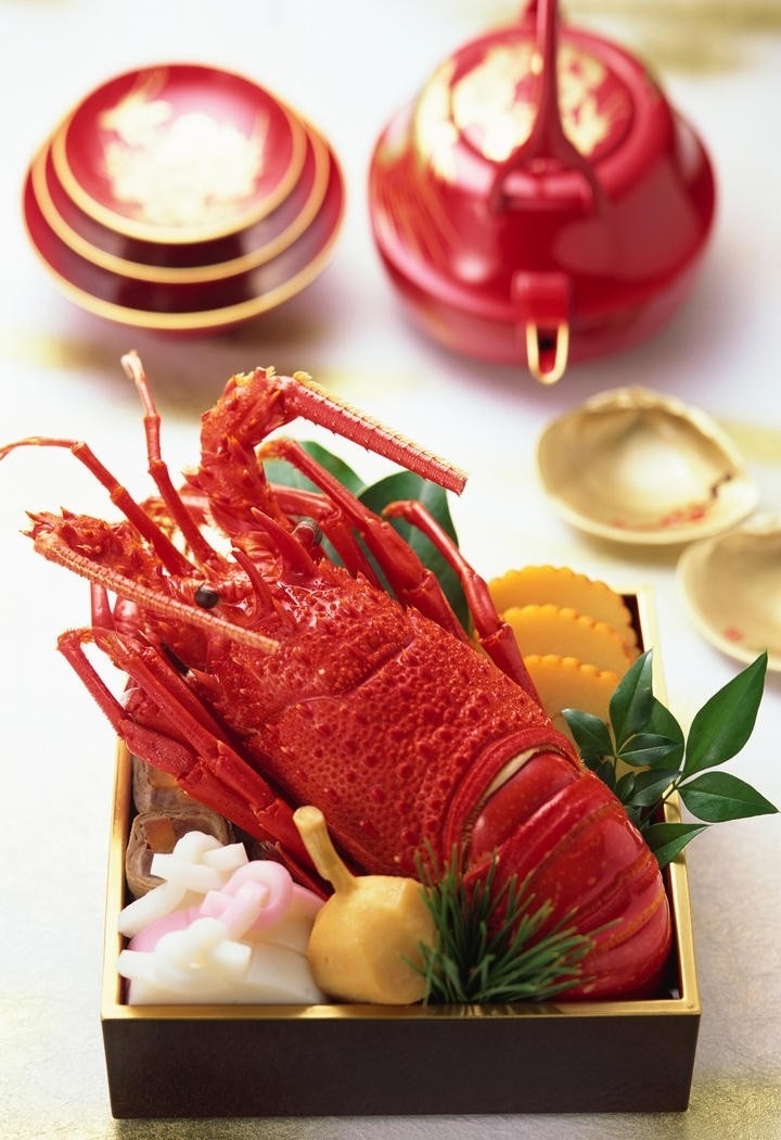 澳洲龙虾海鲜拼盘大餐图片 2000g的波士顿龙虾多少厘米