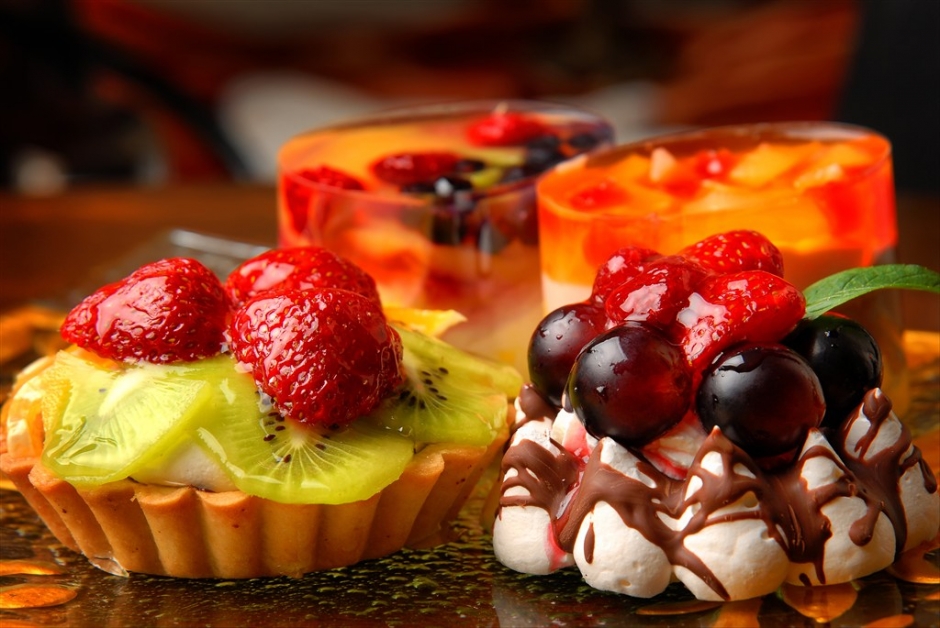 吃水果蛋糕甜品视频 夏日水果蛋糕甜点