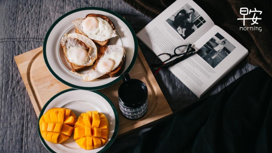 最流行的可爱美食壁纸 奥黛丽赫本蒂凡尼的早餐壁纸