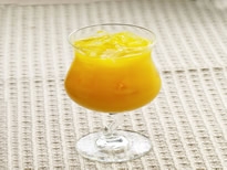 芒果果汁饮品制作 蜜谷果汁茶和芒果做饮品