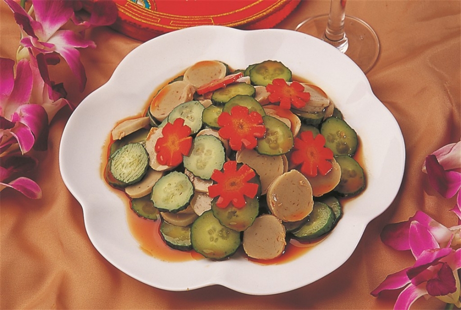 黄瓜面筋凉菜 凉皮拌黄瓜的家常凉菜做法