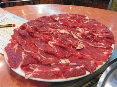 火锅鲜切牛肉摆盘图片大全 火锅牛肉片摆盘