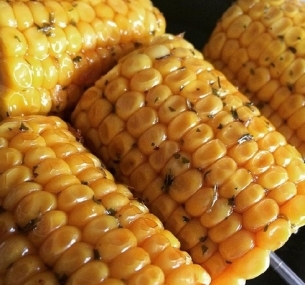 烤玉米做法大全 烤玉米的吃法