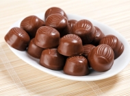 吃巧克力零食视频声控 m豆巧克力零食大礼包
